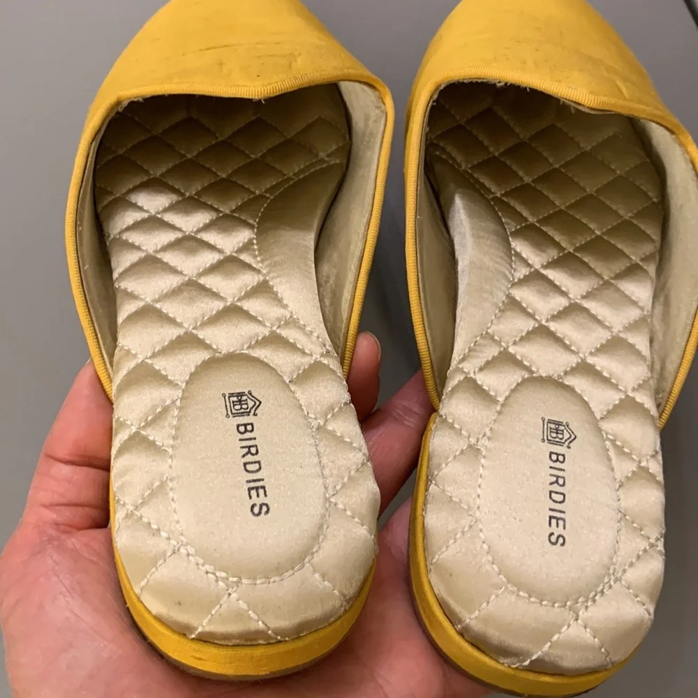 Birdies Yellow Satin Slide in size 7.5 - Picture 8 of 8